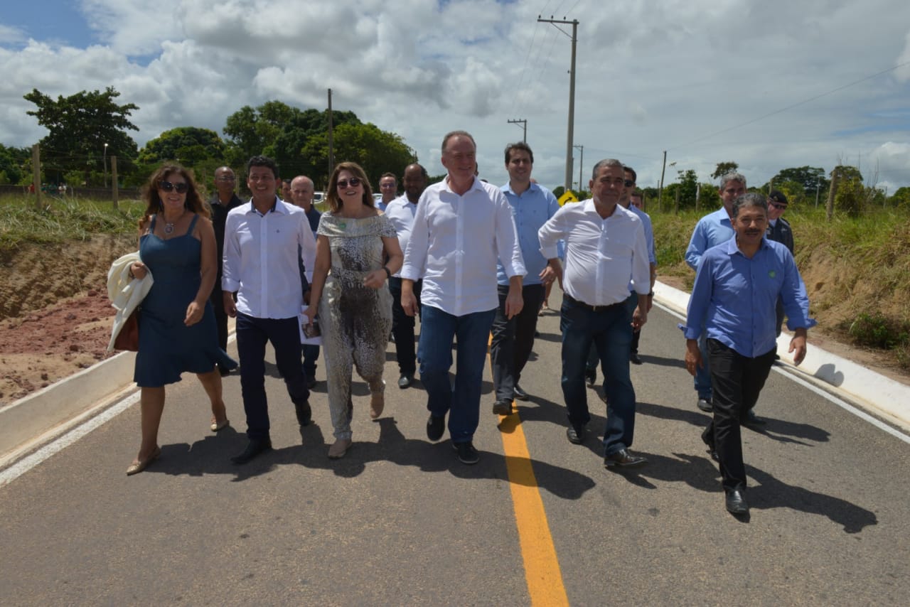 Governo ES - Governador inaugura obra do Caminhos do Campo e ...