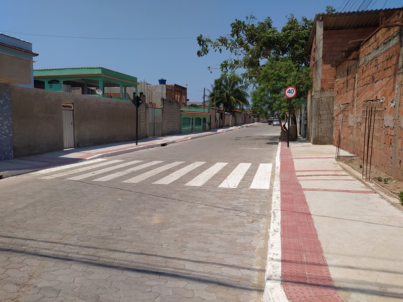 A Gazeta  Muro em estacionamento ameaça desabar em Cariacica